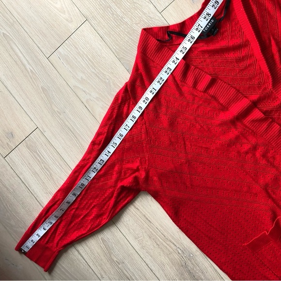 Torrid Open Front Lace Cardigan in Red Size 3X - Picture 5 of 10